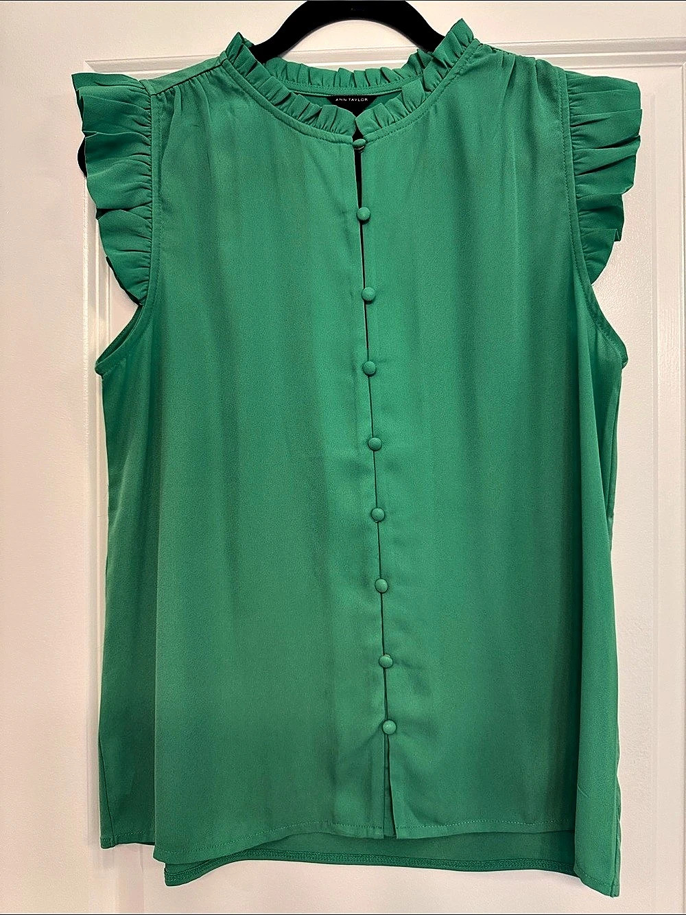 Ann Taylor Ruffle Sleeve Blouse in Green Size Small